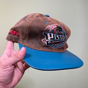 Vintage 1996 Rare Detroit Pistons SnapBack hat